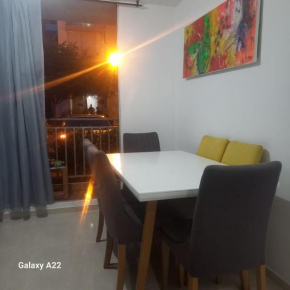 APARTAMENTO SIN AIRE ACONDICIONADO ventilador